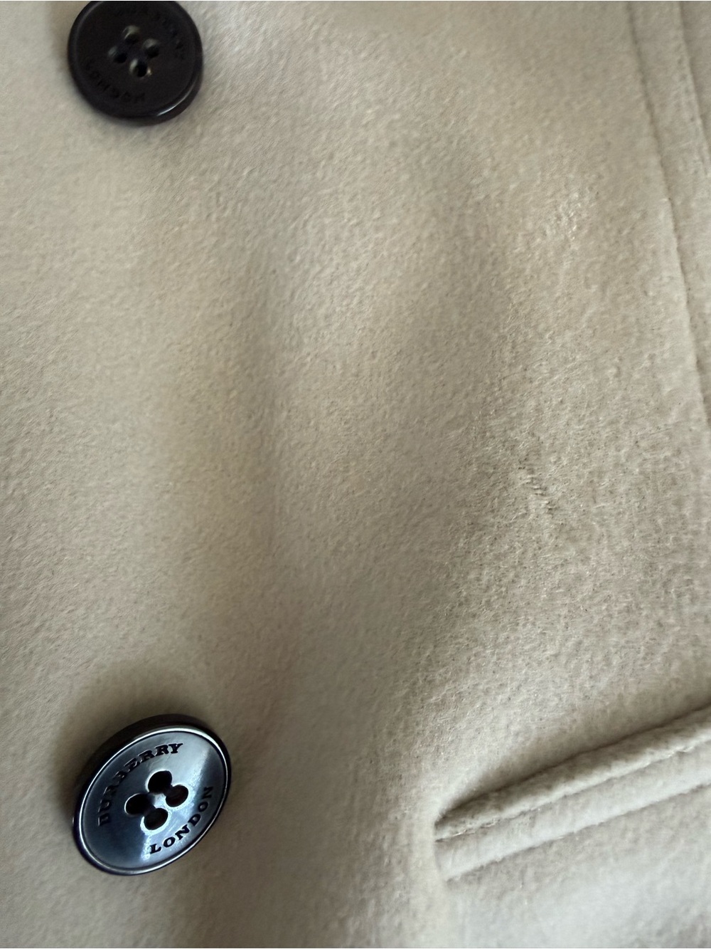 Burberry Y2K Women’s Wool & Cashmere Double Breasted Belted Trench Coat - Picture 6 of 9